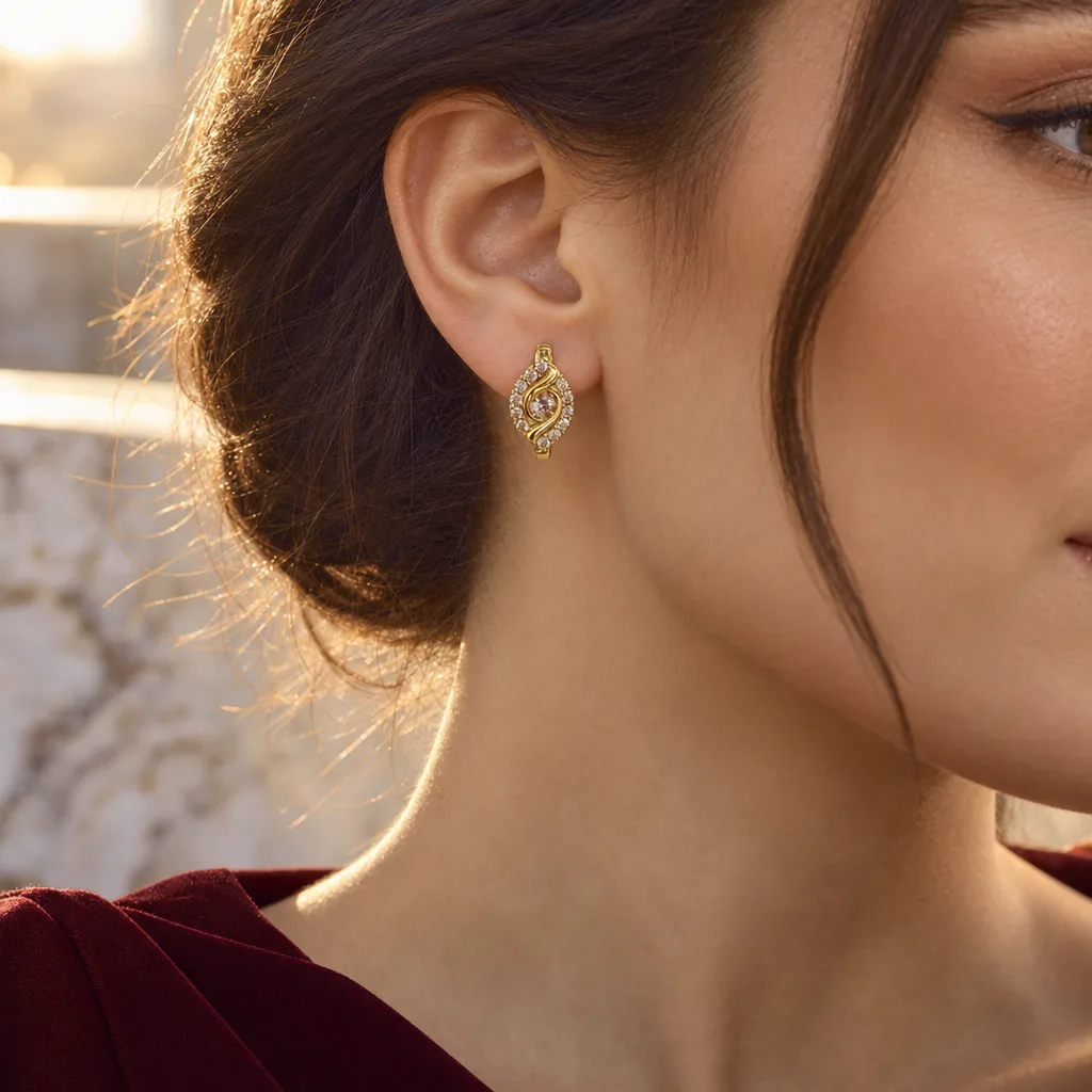 585 Ayar Altın Oval Motifli Küpe